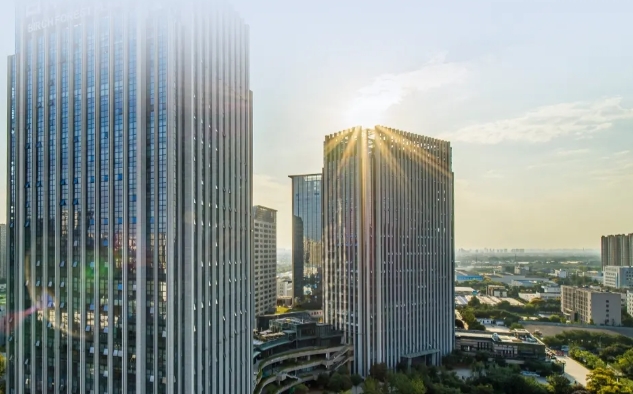 破局·跨越·引領(lǐng)——經(jīng)開(kāi)金控三周年服務(wù)區(qū)域經(jīng)濟(jì)紀(jì)實(shí)